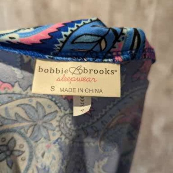 COPY - SLEEPWEAR SMALL BELTED PAISLEY ROBE - Picture 2 of 6